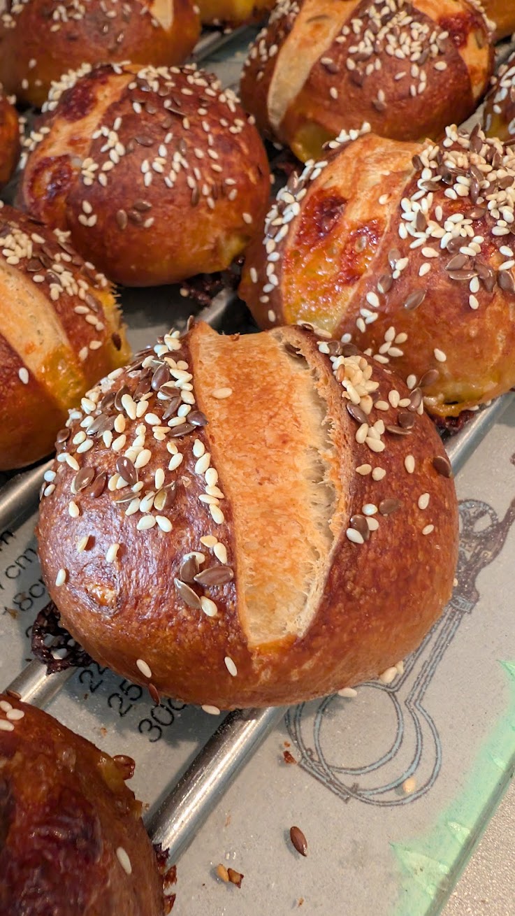 Cheddar Pretzel Buns